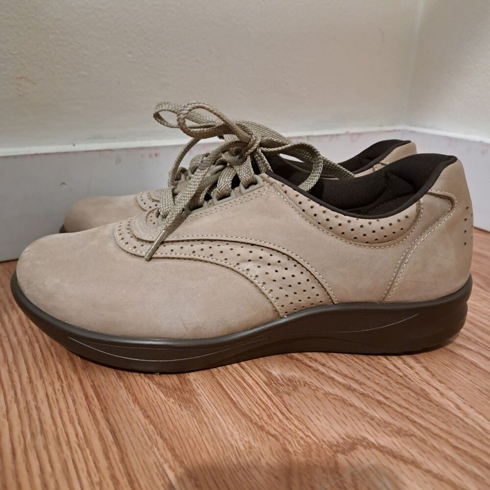 SAS Walk Easy Shoes Brown Size 8.5 Lace Up Comfort Casual Walking EUC